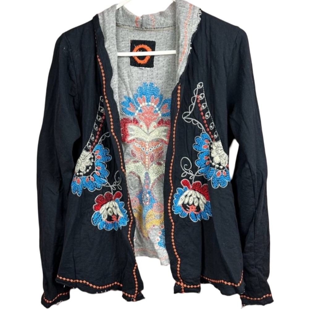 Johnny Was/BIYA sweater/jacket black embroidered size Medium